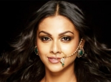 Nhan sắc tân Hoa hậu Hoàn vũ Ấn Độ