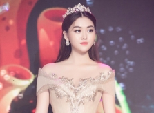 Á hậu Tường San nhắc đến “khó khăn không hiệu hữu” trước ngày chinh chiến tại Miss International 2019