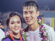 Bạn gái Duy Mạnh nói cầu thủ Sài Gòn FC 'hơi xấu hổ đấy' vì bội bạc vợ