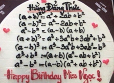 Những chiếc bánh sinh nhật của học trò khiến thầy cô hoa mắt