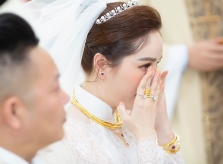 Bảo Thy bật khóc ngày đeo nặng trĩu trang sức làm vợ đại gia: 