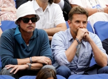 Brad Pitt và Bradley Cooper đi xem tennis