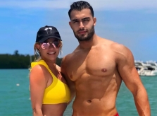 Britney Spears nỗ lực tập luyện để có cơ bụng đẹp như bồ trẻ