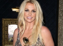 Britney Spears suy sụp vì cha bệnh nặng