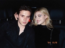 Brooklyn hứa yêu Nicola Peltz 'bằng cả trái tim'