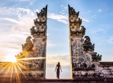 Cánh cổng phân cách thiên đàng và địa ngục ở Bali