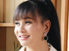 Cát Phượng lên tiếng về tin có nguy cơ đột quỵ do mất ngủ liên tục