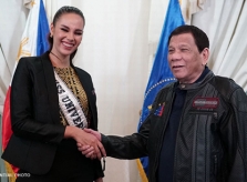 Tổng thống Philippines tiếp đón tân Hoa hậu Hoàn vũ