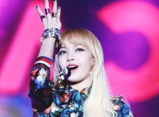 Lisa (Black Pink) và câu chuyện idol ngoại quốc bị kỳ thị ở Kpop