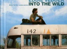 Chiếc xe buýt nổi tiếng trong 'Into the Wild' bị di dời