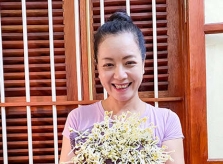 Ảnh sao 9/8: Chiều Xuân khoe giá đỗ sạch tự làm