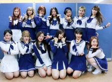 Lý do đồ diễn của Cosmic Girls được khen 'ăn đứt' nhiều girlgroup