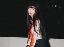 Hot teen làm phi hành gia, cosplay sát thủ dịp Halloween