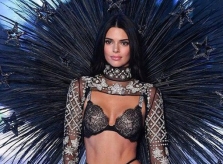 Dàn chân dài trình diễn nội y ở show Victoria's Secret 2018