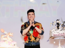 Đan Trường lần đầu mừng sinh nhật cùng fan