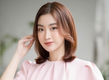 Đỗ Mỹ Linh: 'Tôi có thể mua nhà và xe, chỉ là chưa muốn'