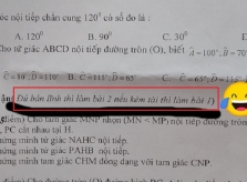 Giáo viên 'nhắc bài' học trò khi kiểm tra