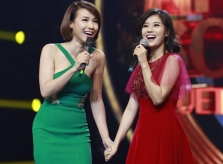 Hoàng Oanh, Hoàng Yến Chibi tay bắt mặt mừng khi hội ngộ