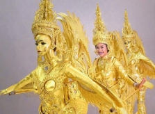 Trang phục dân tộc của người đẹp Lào ở Miss Universe gây xôn xao