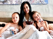 Hồng Nhung ngừng dùng mạng xã hội để học thiền, dành thời gian cho con