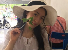Nữ ca sĩ Hàn Quốc bị fan Việt chửi bới khi đến Đà Nẵng
