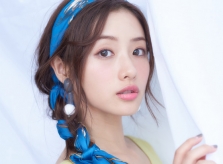 Ishihara Satomi - biểu tượng sắc đẹp cao 1,57 m của Nhật Bản