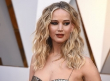 Kẻ phát tán ảnh 'nóng' của Jennifer Lawrence ngồi tù 8 tháng