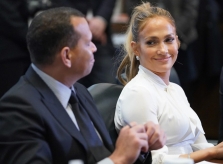 Tổng thống Obama viết thư tay chúc mừng Jennifer Lopez đính hôn