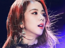Ji Soo (Black Pink) 'mắng' fan ngay trên sân khấu