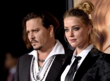 Tài tử Johnny Depp công bố ảnh nhập viện vì bị vợ cũ đánh