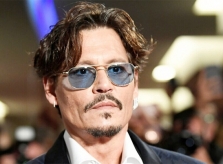 Johnny Depp mất vai diễn sau khi bị kết tội đánh vợ