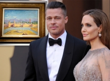 Jolie bán món quà 3 triệu USD của Brad Pitt