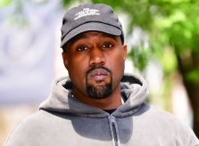 Kanye West xóa tài khoản mạng xã hội sau loạt phát ngôn gây tranh cãi