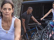 Katie Holmes mặt mộc xơ xác già nua khi hẹn hò bạn trai Jamie Foxx