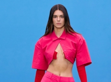 Kendall Jenner khoe eo trong show Jacquemus