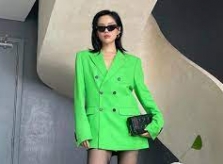 Khánh Linh gợi ý phối áo blazer