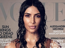 'Vogue' bị chỉ trích vì đưa Kim lên trang bìa