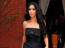 Diện trang phục không thấm nước, Kim Kardashian gây chú ý tuần qua