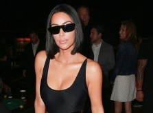 Kim Kardashian phản bác khi bị chê bai thẩm mỹ hỏng