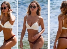 Người đẹp Anh quyến rũ với bikini