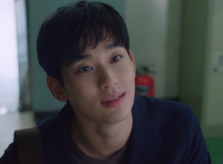 Phim mới vừa chiếu, nhan sắc Kim Soo Hyun được khen hết lời