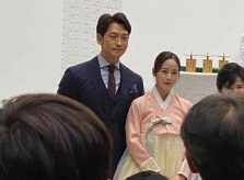 Ảnh Bi Rain - Kim Tae Hee trong đám cưới em trai