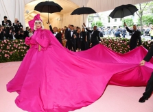 Những bộ cánh 'chặt chém' nhất Met Gala 2019