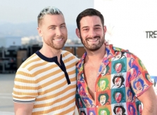 Lance Bass và bạn đời đồng giới có con đầu lòng