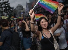 Lễ hội LGBT Hàn Quốc thu hút nhiều kẻ quấy rối hơn người tham gia