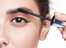 Cách nuôi lông mày dày tự nhiên tại nhà bằng nha đam, trứng gà