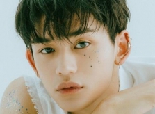 Lucas (NCT) viết tâm thư xin lỗi, tuyên bố tạm ngưng hoạt động sau bê bối 'tra nam'