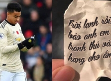 Mảnh giấy Solskjaer gửi Lingard trở thành tâm điểm chế ảnh