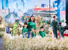 Sao Việt khoe các nhóc tỳ đáng yêu như thiên thần trong Lễ hội Áo dài 2019