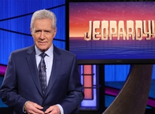 MC Alex Trebek qua đời